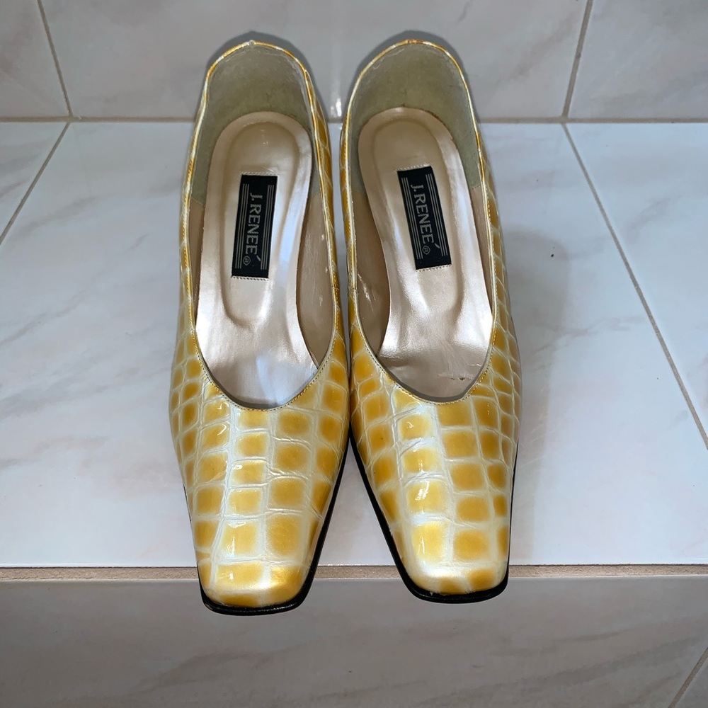 J. Renee leather pumps, 9½ W, 3” heel